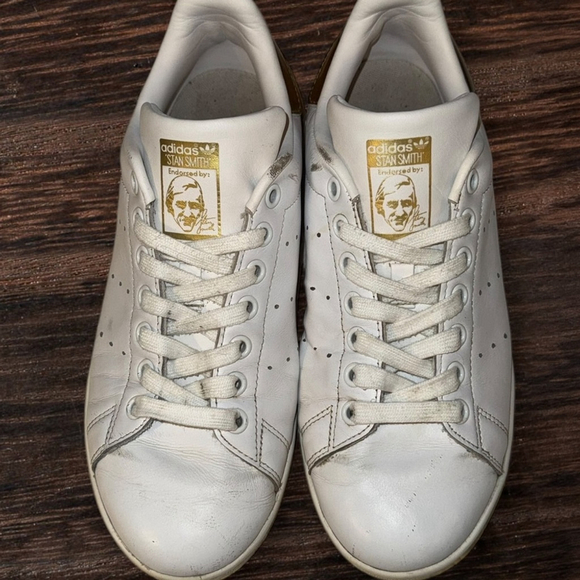 ADIDAS Stan Smith White and Gold - Picture 5 of 11